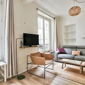 Appartement Quartier De Free Netflix, Paris